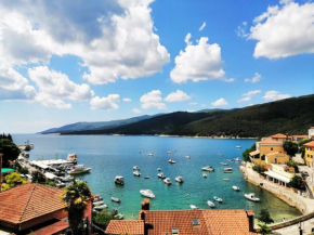 Apartment Angie - Intermezzo with sea view in center of Rabac